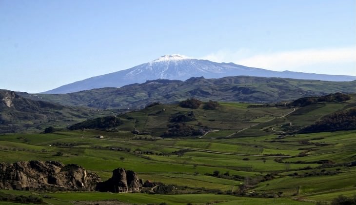 Hiking Etna - trekking Sicily