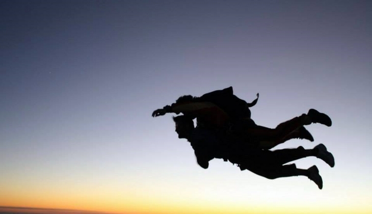 Sport & Adventure Holiday in Sicily -Skydiving Sicily