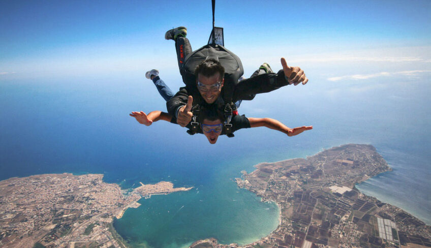 Sport & Adventure Holiday in Sicily -Skydiving Sicily