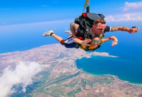 Sport & Adventure Holiday in Sicily -Skydiving Sicily