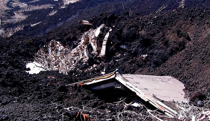 hiking Etna - sicily nature