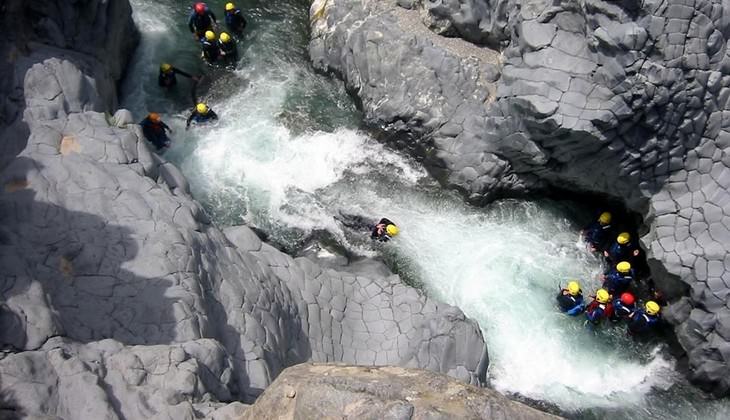 Rafting Sicily - travel in the nature