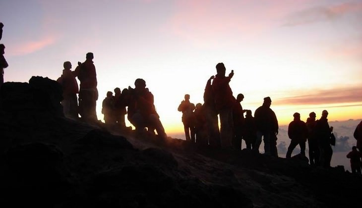 Hiking Etna - sicily volcano news 