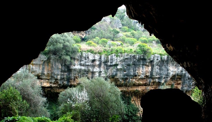 Hiking in Sicily - beauty of Sicily