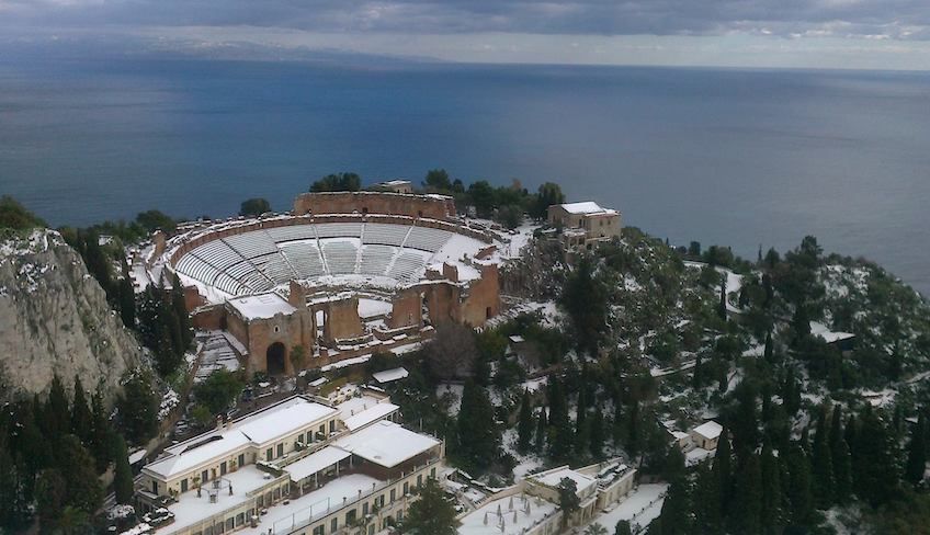 Turism in Taormina - school sport Sicily 