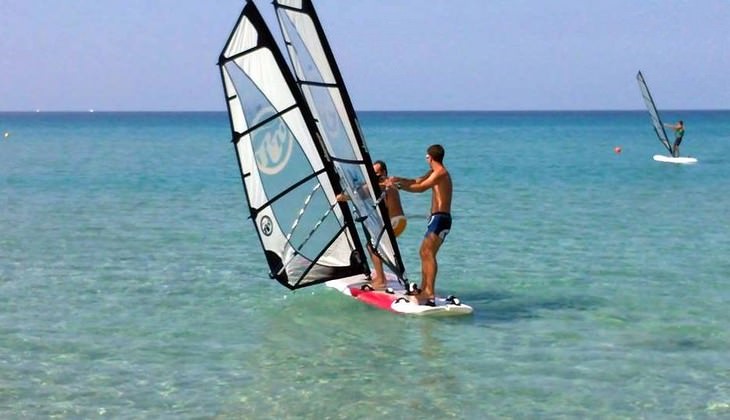 Windsurf classes Italy - windsurfing spot