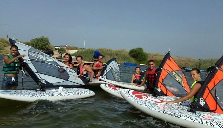 Windsurf classes Italy - windsurfing spot