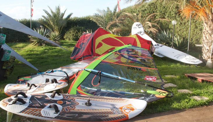 Windsurf Italy - windsurfing school sicily 