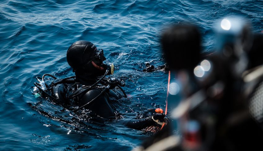 Diving in Sicily - dive master