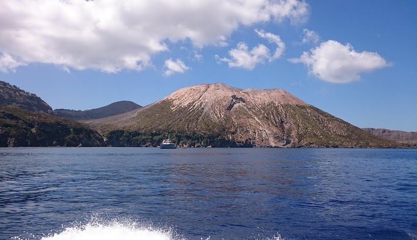 aeolian islands yacht charter - aeolian islands day trip