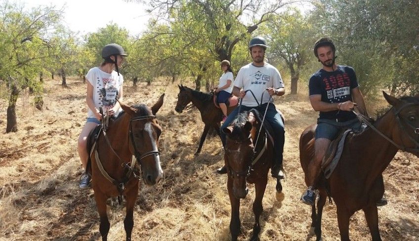 horse riding in sicily - 