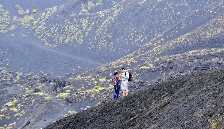 Hiking Etna - trekking in the volcano