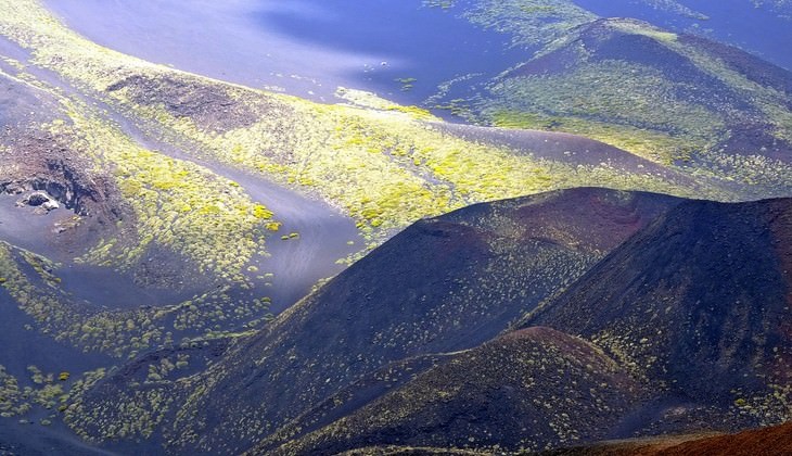 Hiking Etna - trekking in the volcano